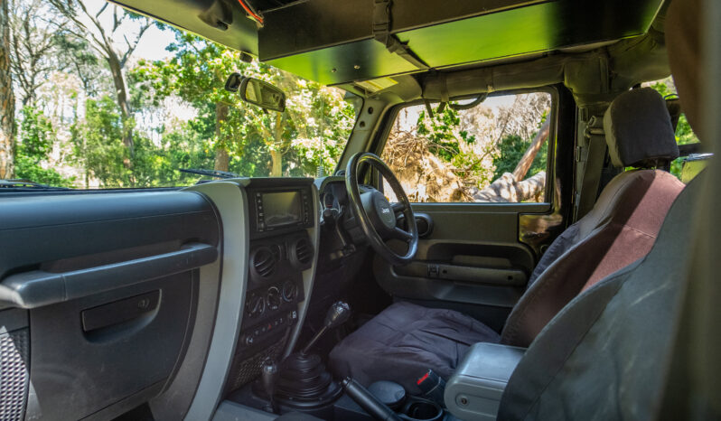 
								2010 Jeep Wrangler 3.8L Rubicon full									