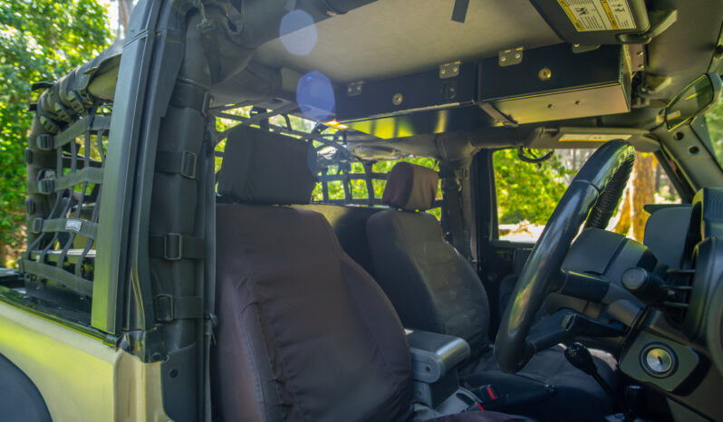 
								2010 Jeep Wrangler 3.8L Rubicon full									