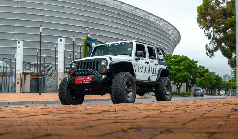 
								2012 Jeep Wrangler Unlimited 3.6L Rubicon full									