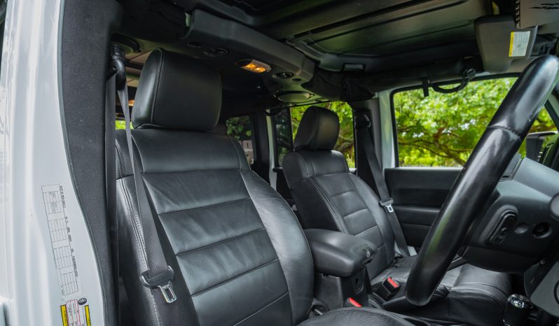 
								2012 Jeep Wrangler Unlimited 3.6L Rubicon full									