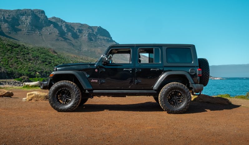
								2019 Jeep Wrangler Unlimited 3.6 Rubicon full									