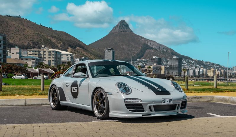 
								2011 Porsche 911 Carrera S full									