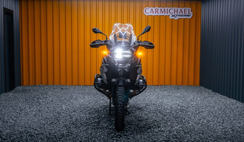 
								2022 BMW 1200GS 1250GS Triple Black full									