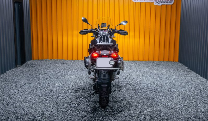 
								2022 BMW 1200GS 1250GS Triple Black full									