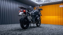 
										2022 BMW 1200GS 1250GS Triple Black full									