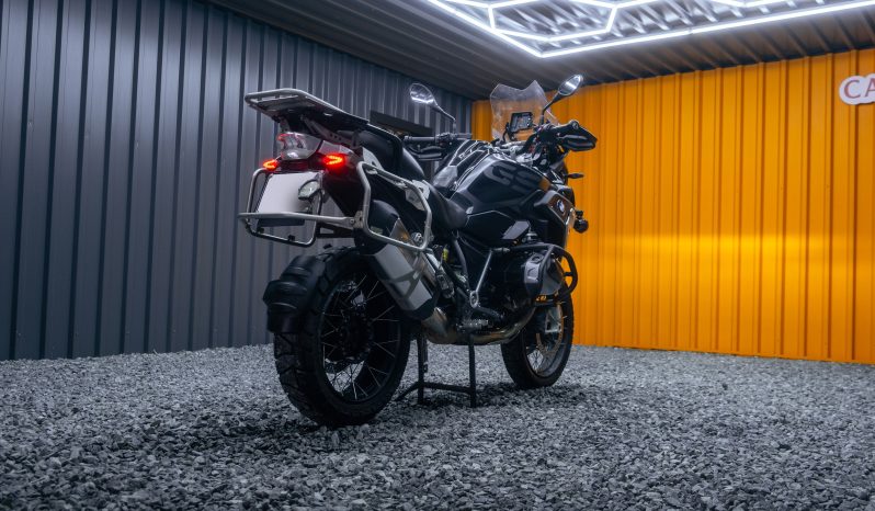 
								2022 BMW 1200GS 1250GS Triple Black full									