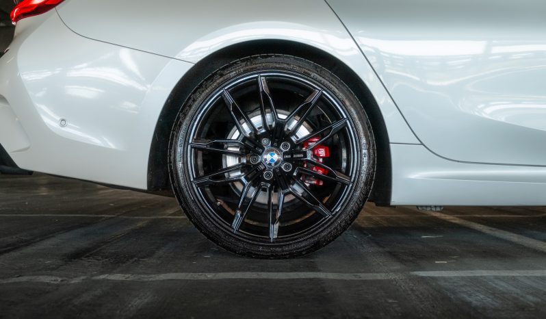
								2019 BMW 3 Series 320d M Sport Launch Edition full									