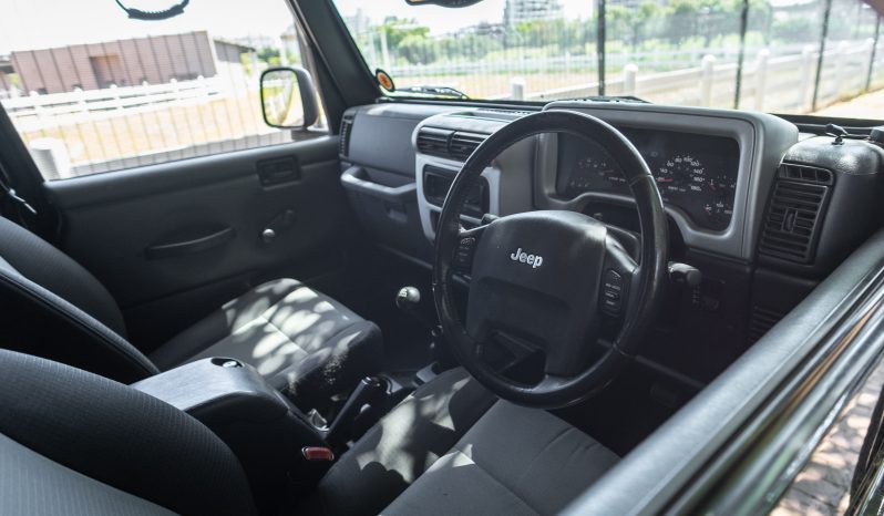 
								2006 Jeep Wrangler Sahara 4.0 full									