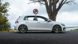
										2018 Volkswagen Golf GTI full									