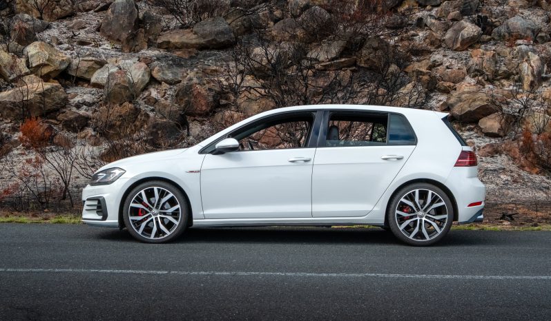 
								2018 Volkswagen Golf GTI full									