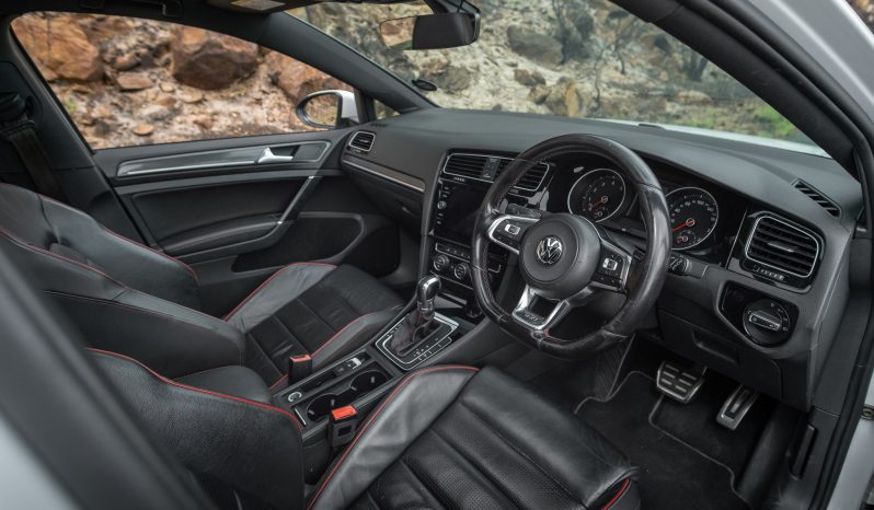 
								2018 Volkswagen Golf GTI full									