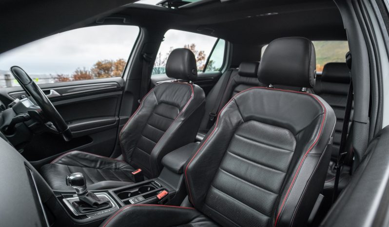 
								2018 Volkswagen Golf GTI full									