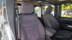 
										2015 Jeep Wrangler Unlimited 3.6L Rubicon full									