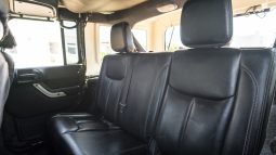 
										2015 Jeep Wrangler Unlimited 3.6L Rubicon full									