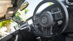 
										2015 Jeep Wrangler Unlimited 3.6L Rubicon full									