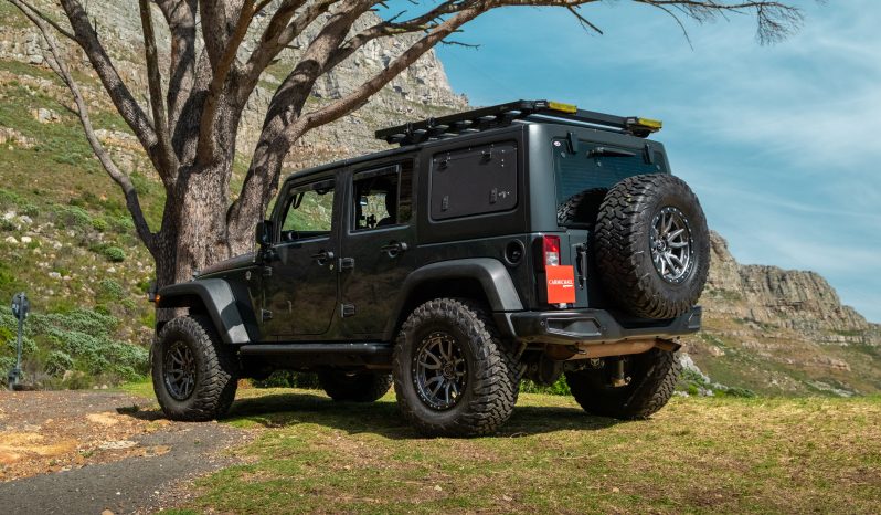 
								2017 Jeep Wrangler Unlimited 3.6L Rubicon full									