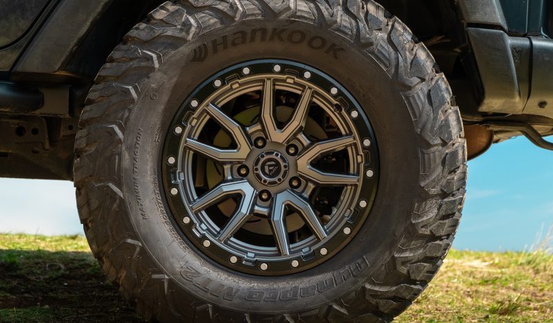 
								2017 Jeep Wrangler Unlimited 3.6L Rubicon full									