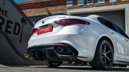 
										2019 Alfa Romeo Giulia Quadrifoglio full									
