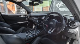 
										2019 Alfa Romeo Giulia Quadrifoglio full									