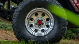 
										2001 Jeep Wrangler 4.0L Sahara full									