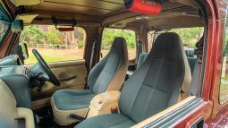 
										2001 Jeep Wrangler 4.0L Sahara full									
