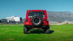 
										2013 Jeep Wrangler 3.6L Sahara full									