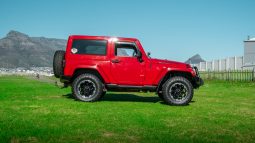 
										2013 Jeep Wrangler 3.6L Sahara full									
