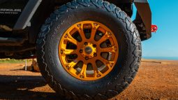 
										2015 Jeep Wrangler Unlimited 3.6L Rubicon full									