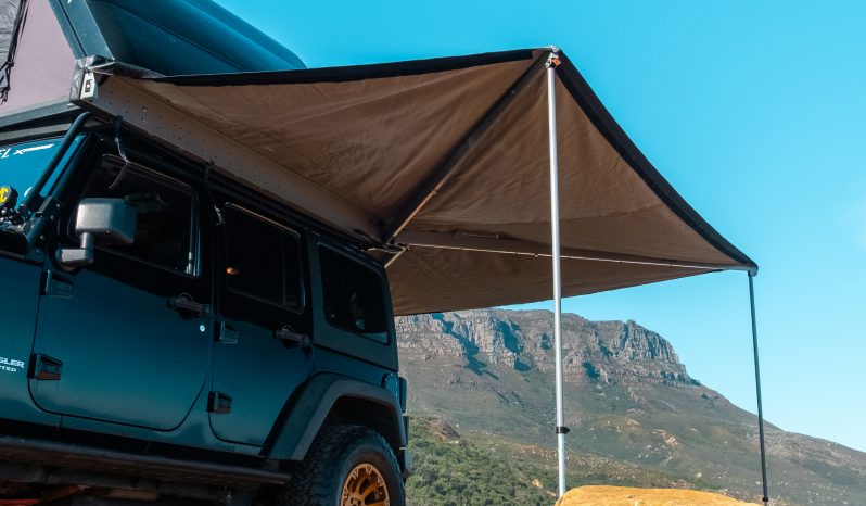 
								2015 Jeep Wrangler Unlimited 3.6L Rubicon full									