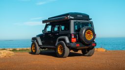 
										2015 Jeep Wrangler Unlimited 3.6L Rubicon full									