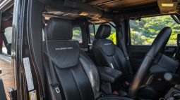 
										2015 Jeep Wrangler Unlimited 3.6L Rubicon full									