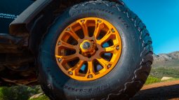 
										2015 Jeep Wrangler Unlimited 3.6L Rubicon full									